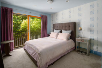 RUSSELL HOLLINGSWORTH - 340 Southborough Drive, West Vancouver